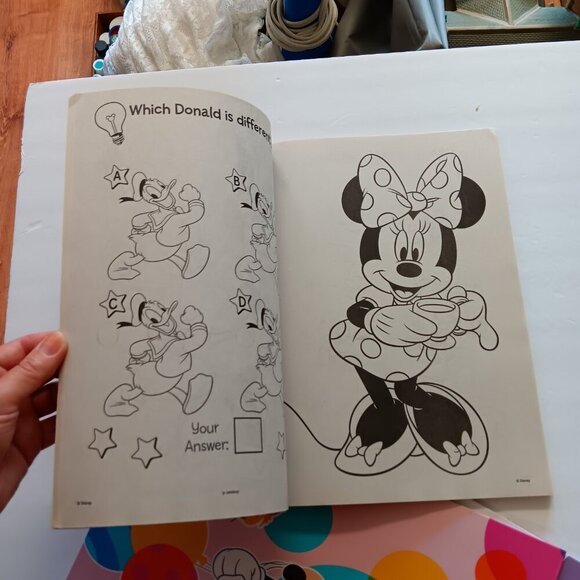 Disney Mickey Minnie Mouse Clubhouse Folder Coloring Book Set Crayons Kids Girl - Picture 10 of 12